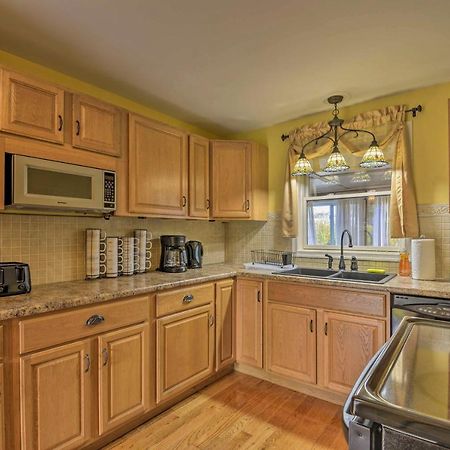 Spacious Home By Finger Lakes And Watkins Glen! Burdett Exterior photo